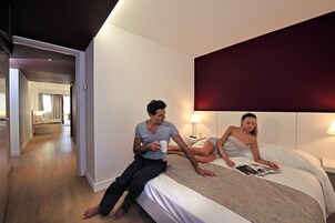Appartement (6 pers) | Een bureau, geluiddichte muren, een strijkplank/strijkijzer, gratis wifi