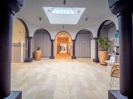 Body treatments, hydrotherapy, body wraps, body scrubs, thalassotherapy