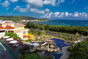 Seasonal outdoor pool