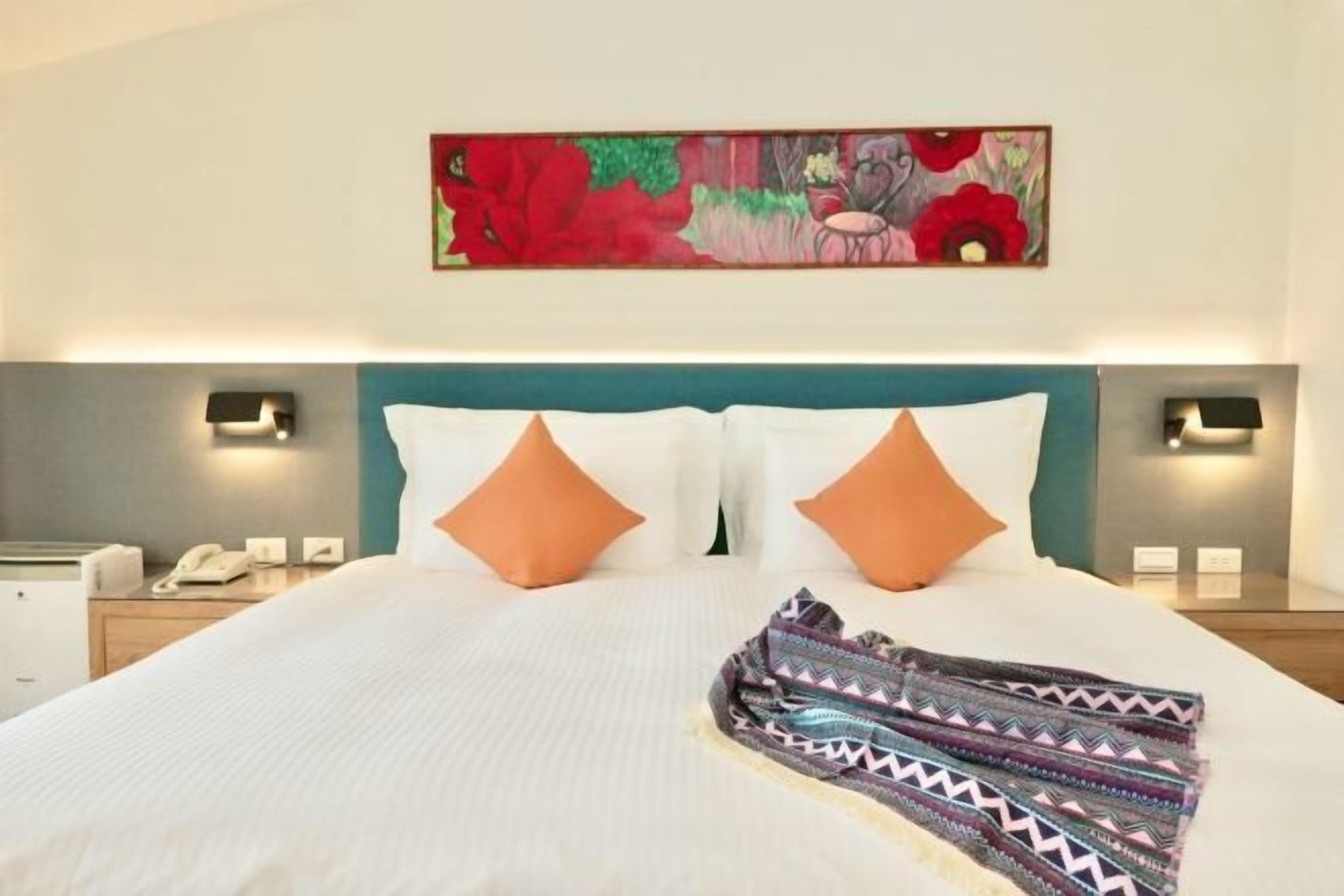 Ropa de cama de alta calidad y minibar 