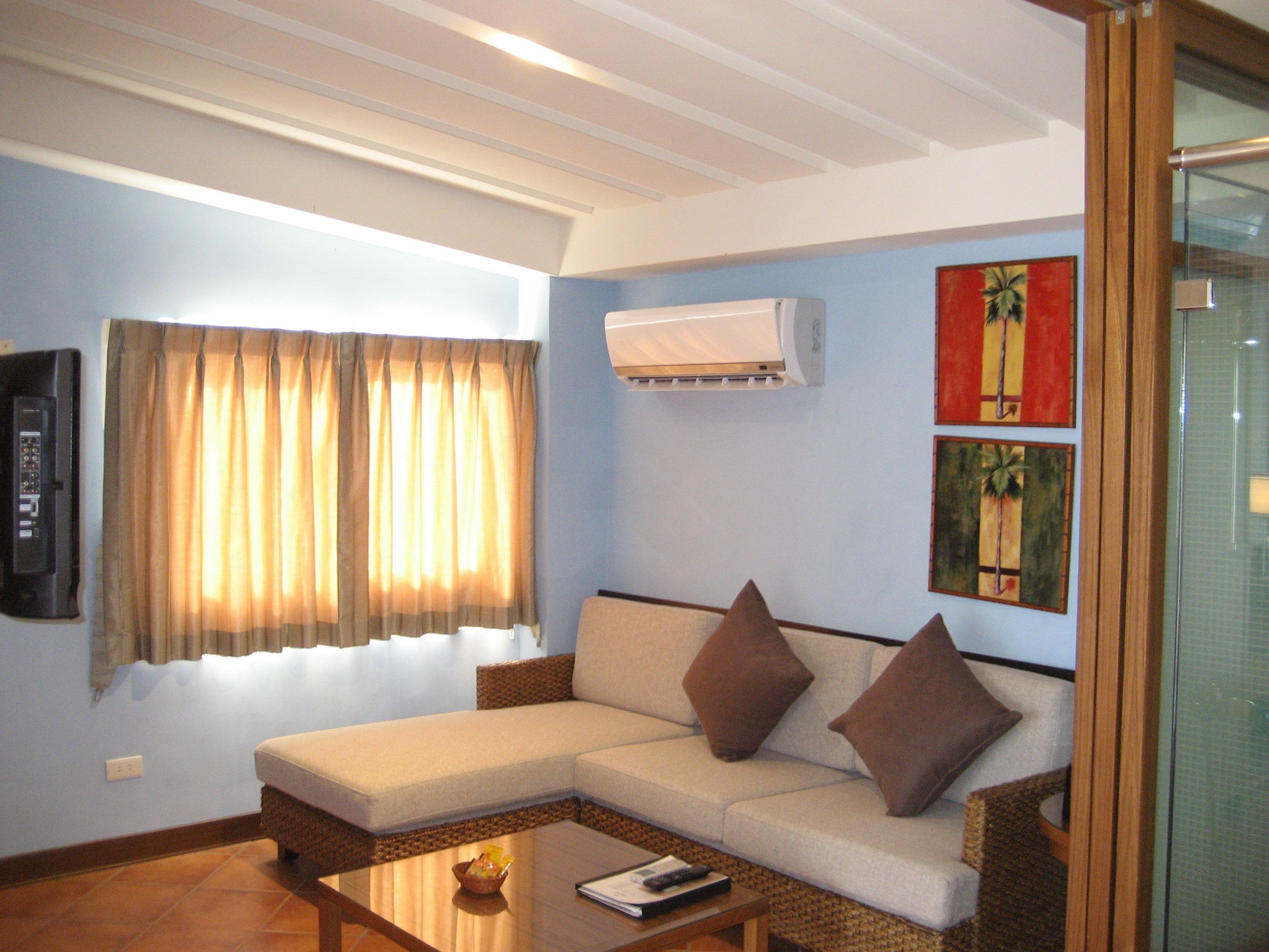honeyroom villa | living area | 32-inch lcd tv with cable channels, tv