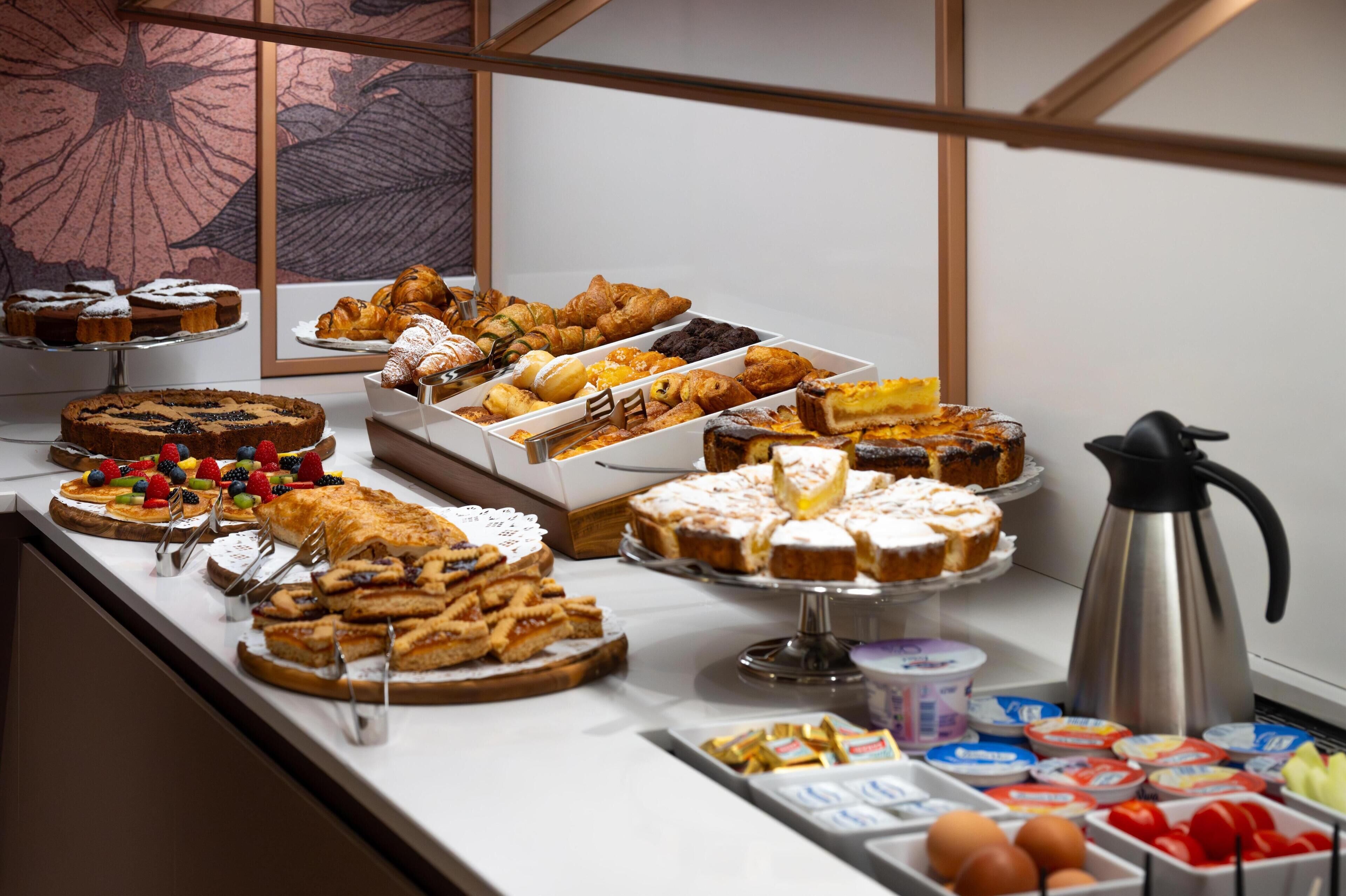 Daily buffet breakfast for a fee