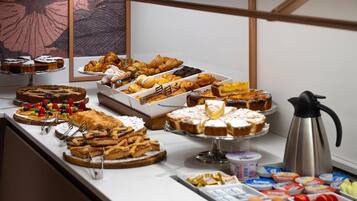 Daily buffet breakfast for a fee