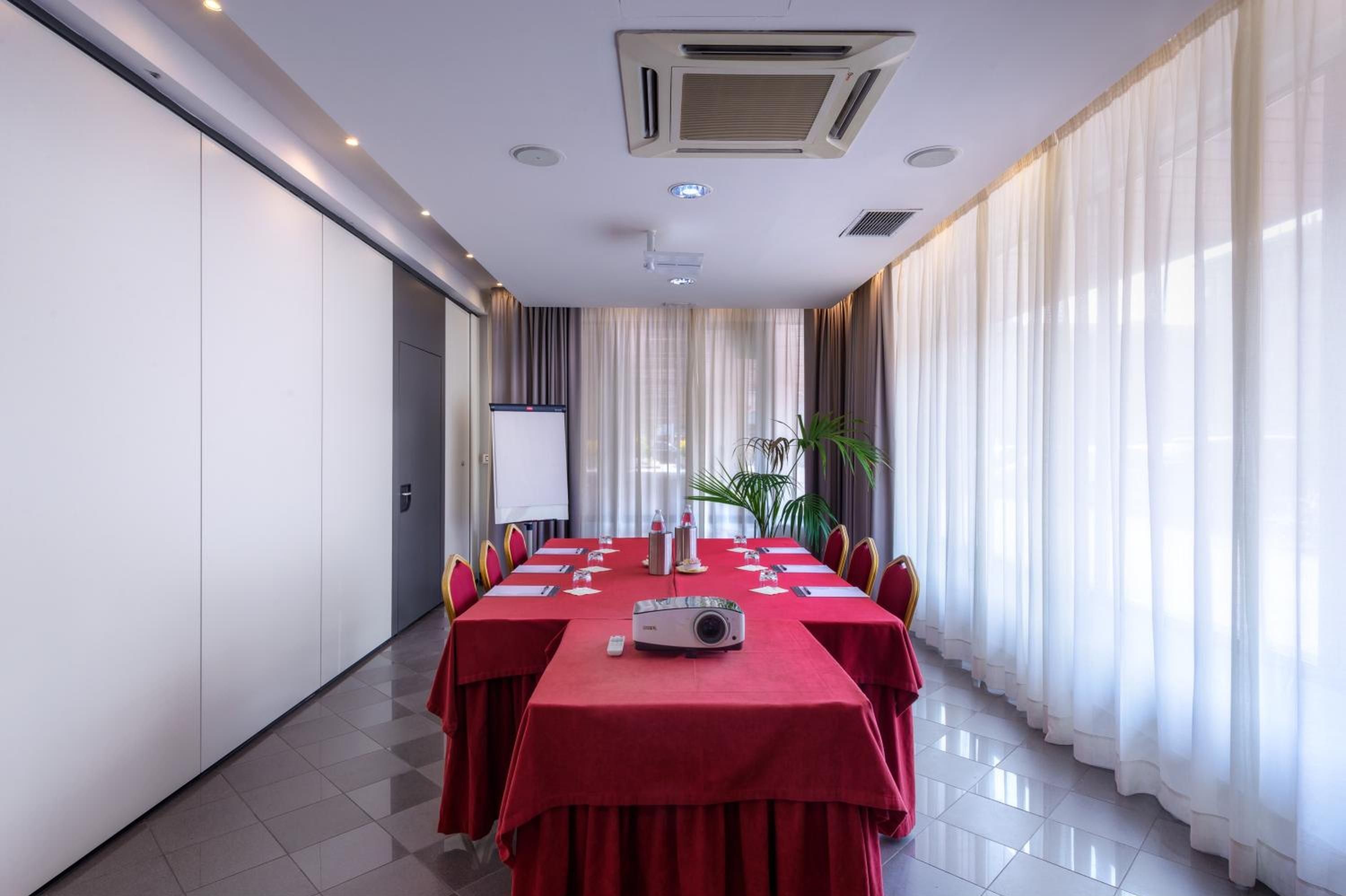 Meeting facility