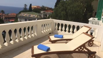 Suite, terrazzo, vista mare | Vista dalla camera