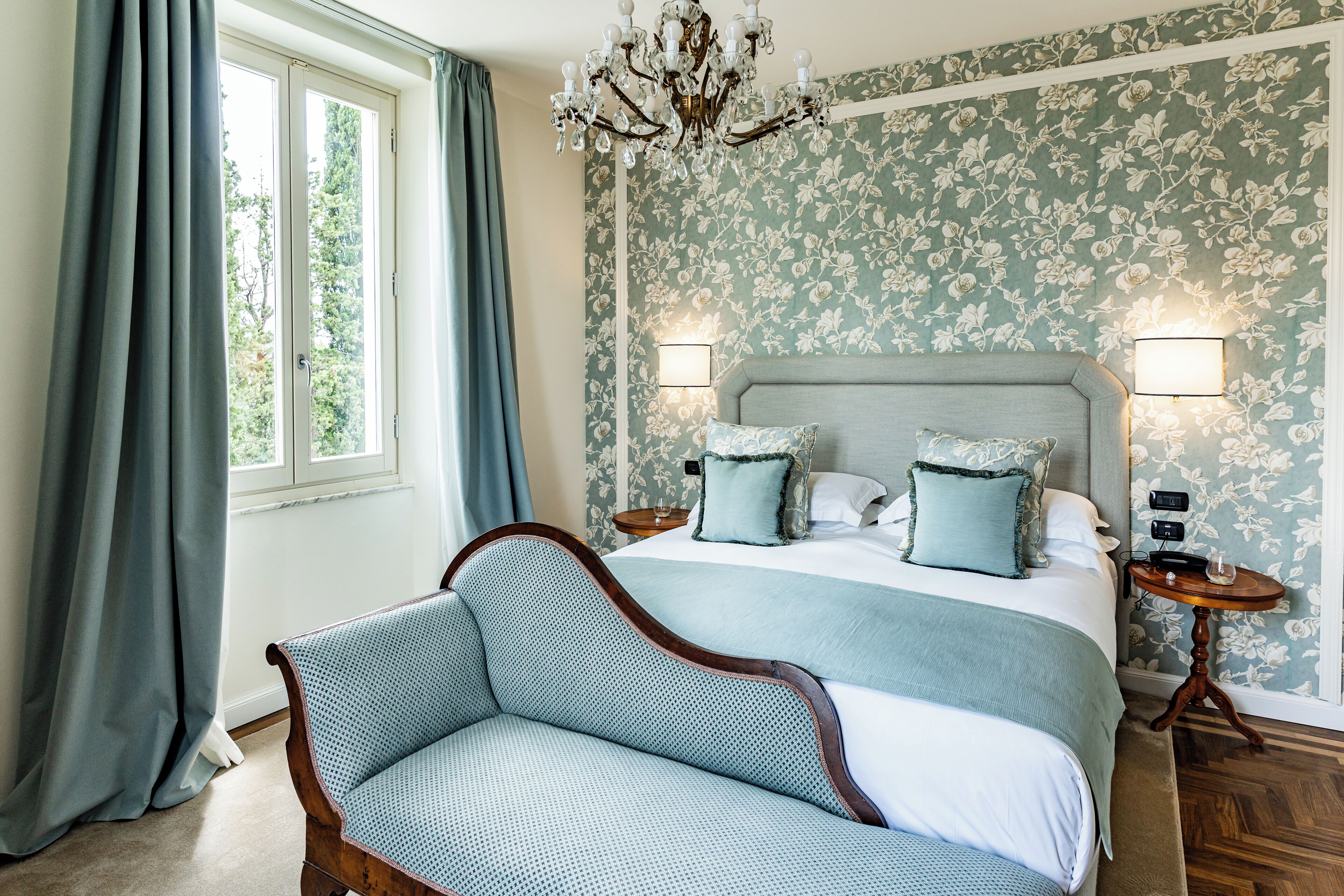 Villa suite one bedroom | Minibar, safe på rommet, skrivebord og wi-fi (inkludert)