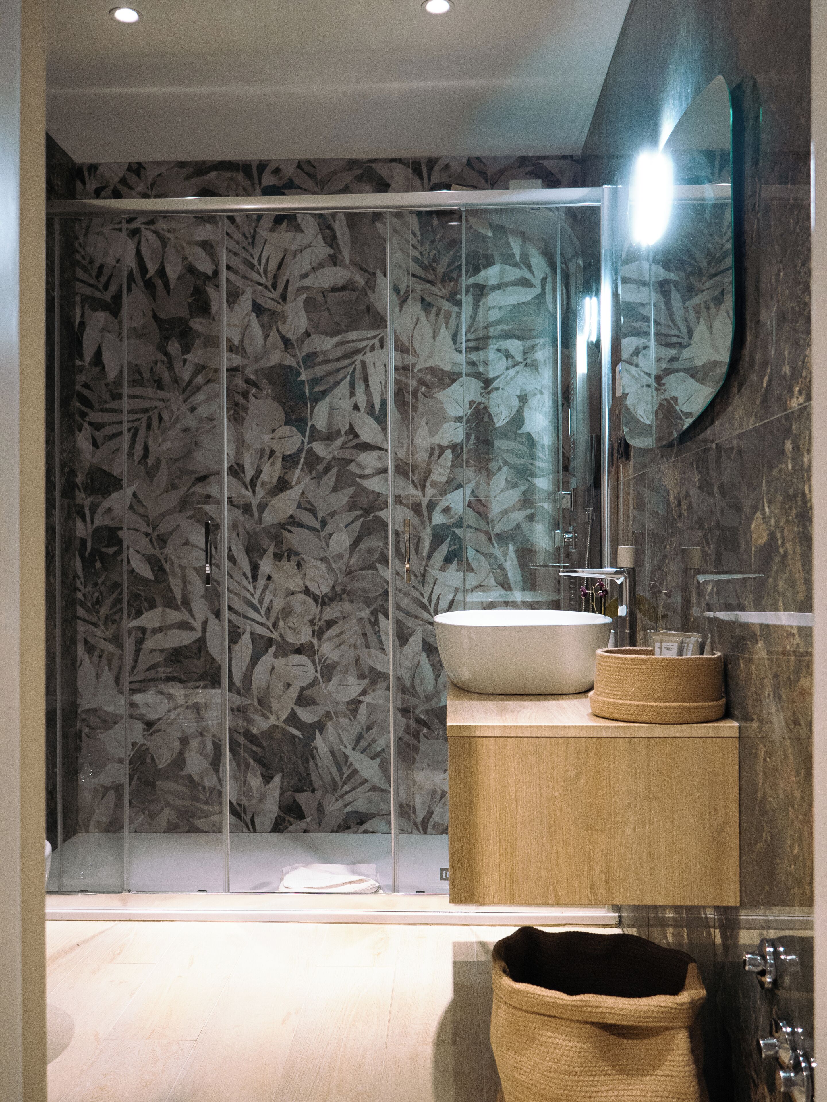 terrace suite | bathroom | free toiletries, hair dryer, bidet, towels