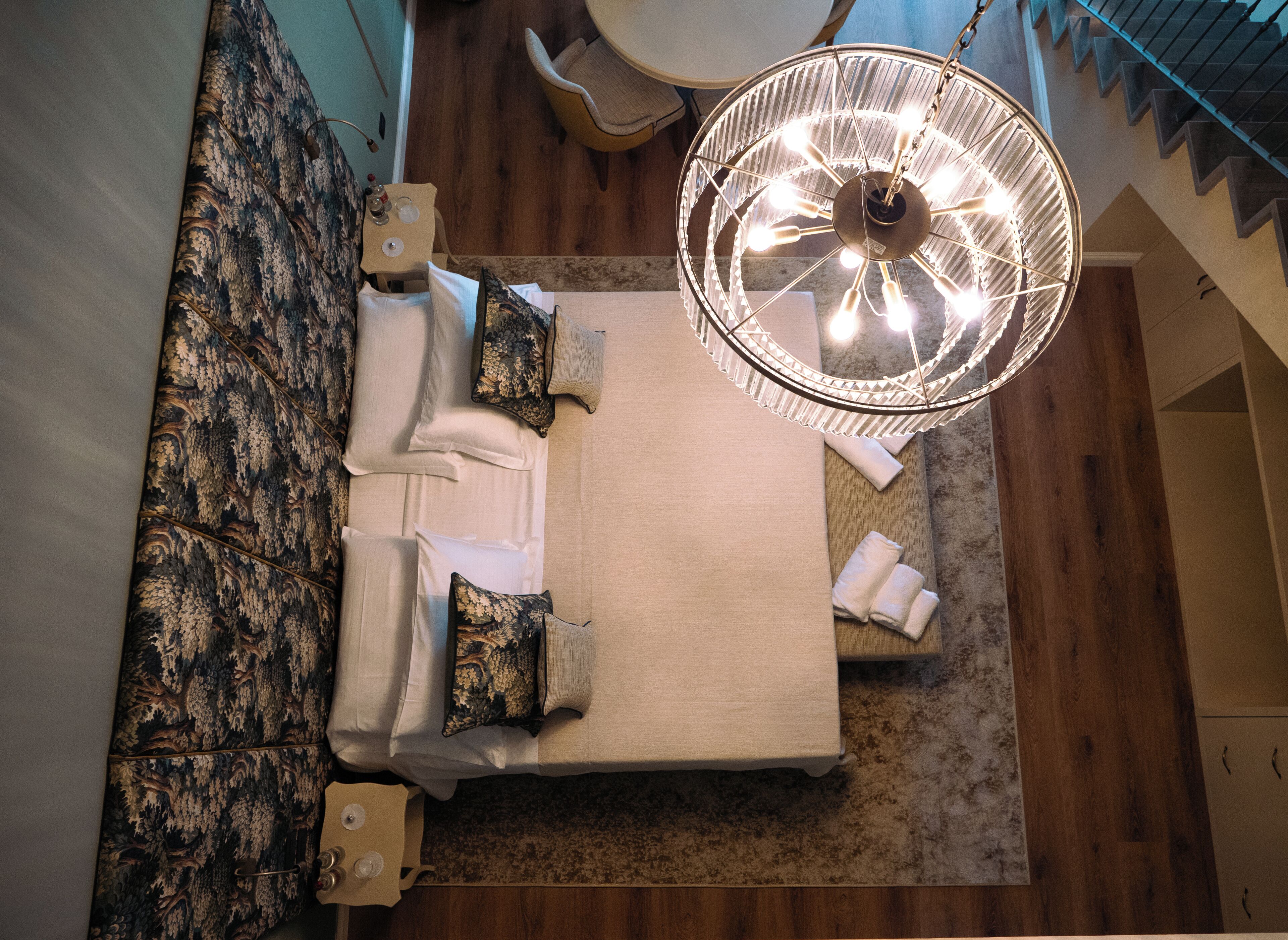Terrace Suite | Minibar, in-room safe, desk, free WiFi