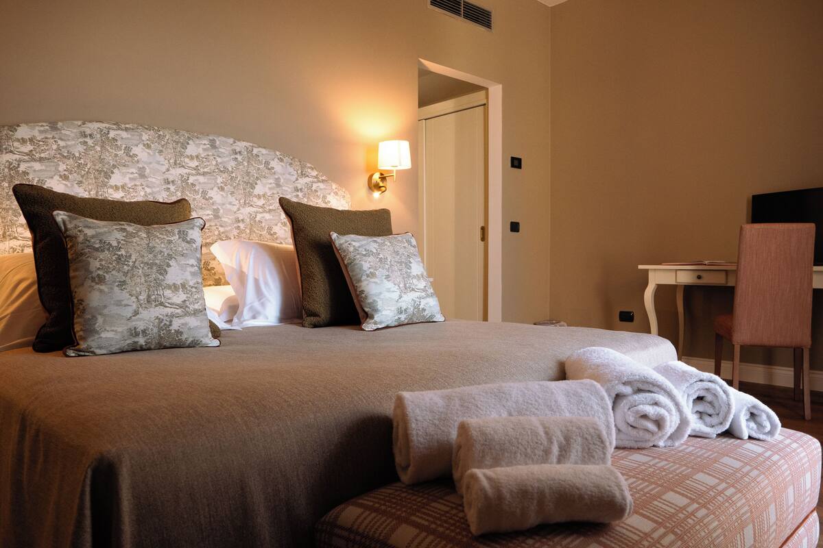 1 bedroom, minibar, in-room safe, desk