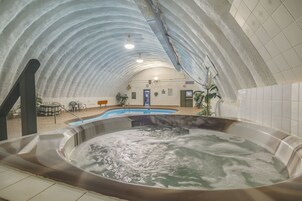 Indoor pool, outdoor pool
