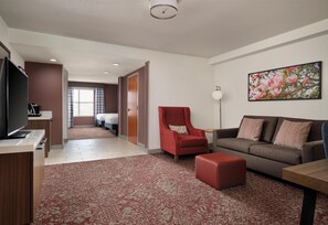 Room | Living area | 37-inch flat-screen TV with cable channels, TV - Hilton Garden Inn Jackson/Madison (Madison)