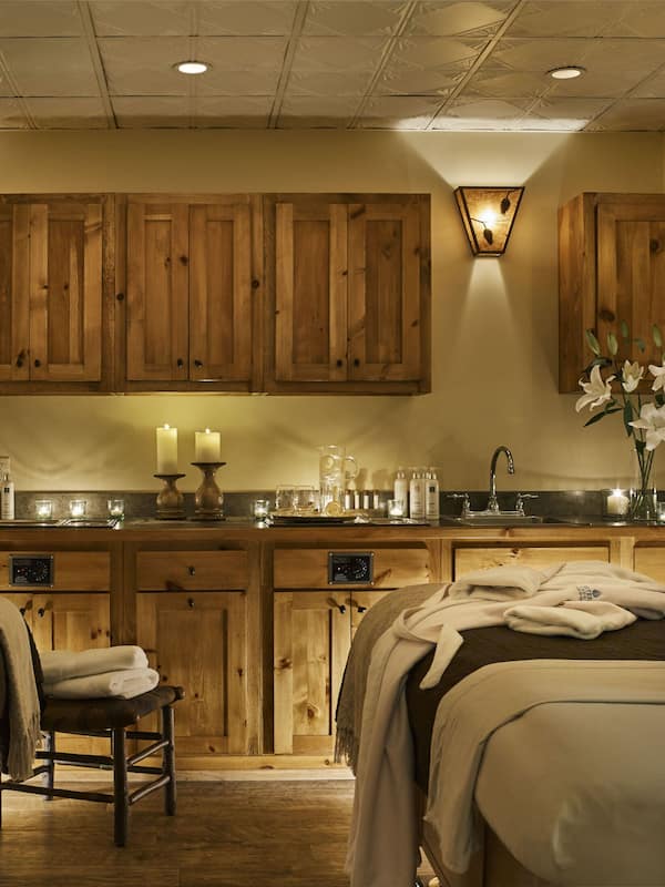 Sauna, steam room, body treatments, hydrotherapy, hot stone massages