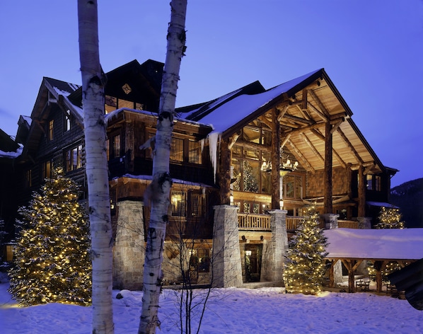 Front of property – evening/night