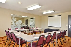 Meeting facility - Clackamas Inn & Suites (Clackamas)
