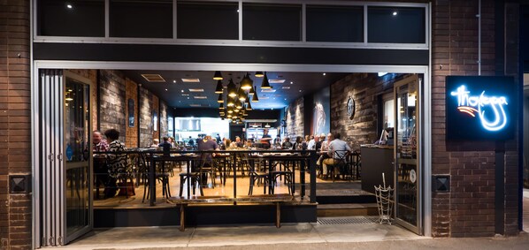 Restaurant - Quest Wagga Wagga (Wagga Wagga)