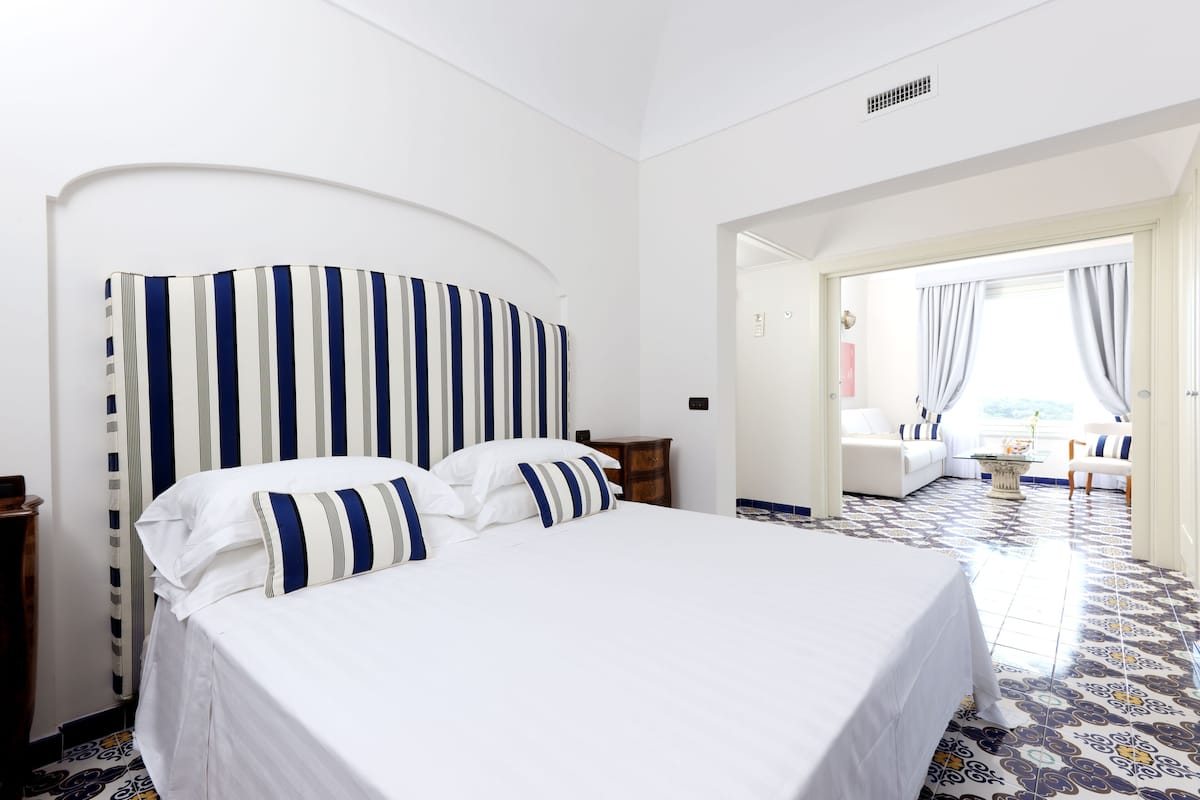 1 slaapkamer, luxe beddengoed, donzen dekbedden, een minibar