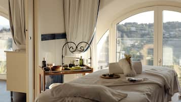 Parihoitohuone(ita), sauna, poreallas, höyrysauna, kuumia lähteitä