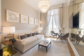 Suite, 2 Bedrooms, Sea View (Front)