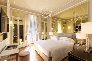 Ropa de cama de alta calidad, edredón, camas con pillow-top y minibar