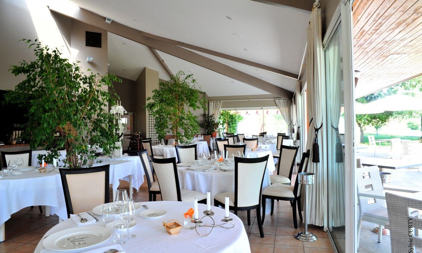 breakfast, lunch, dinner served; french cuisine