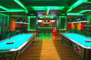 3 bar/lounge, bar tepi kolam renang