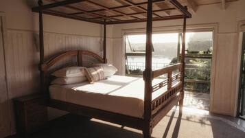 Classic Apartment, Multiple Beds, Non Smoking, Ocean View | Premium bedding, free WiFi, bed sheets