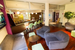 Bar (en el alojamiento)