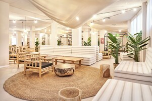 Bar (en el alojamiento)