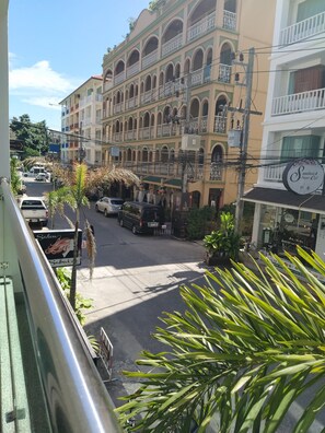 Studio Deluxe | Balcony view - Siam Palm Residence (Patong)