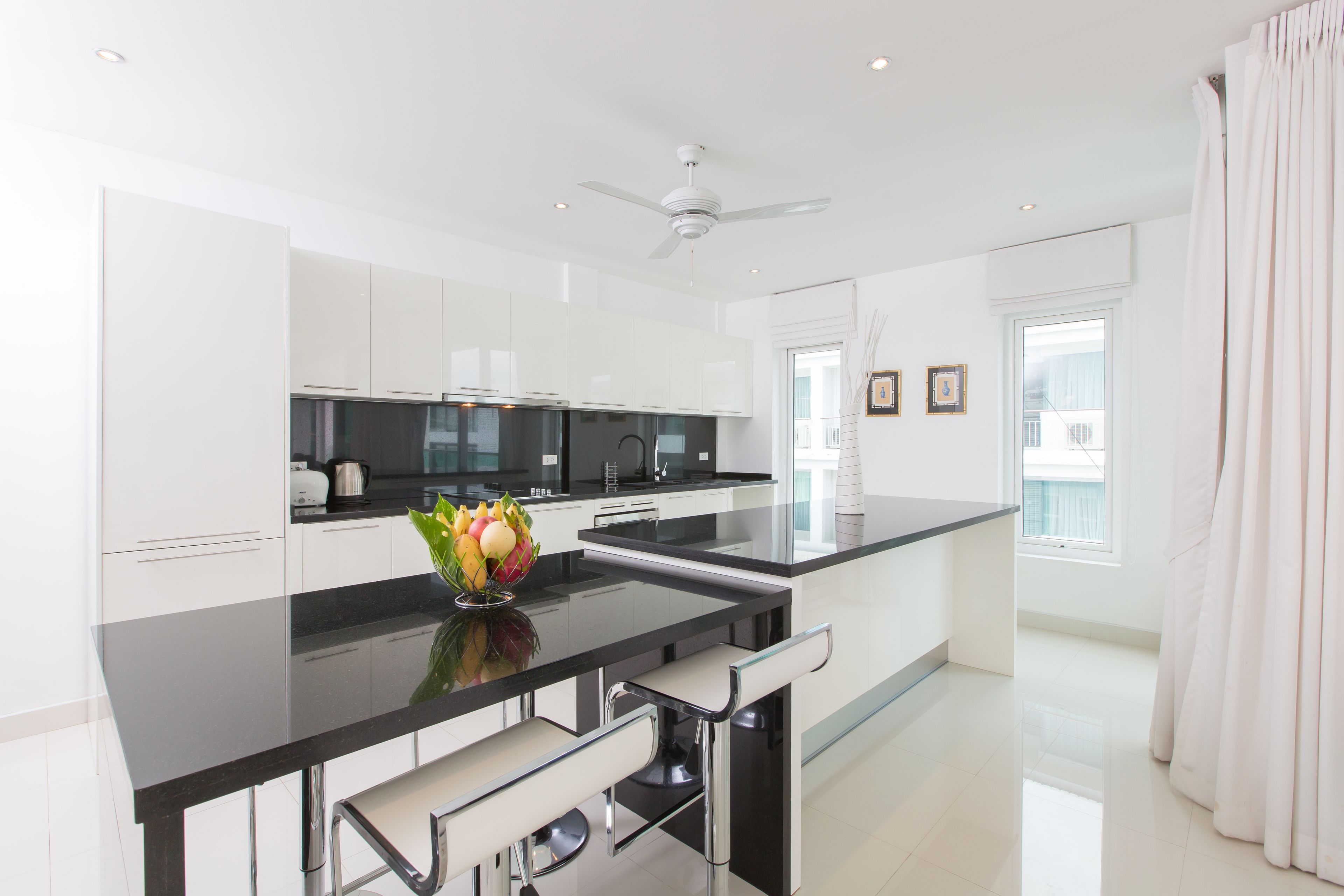 Three-Bedroom Apartment | Opções para refeição no quarto