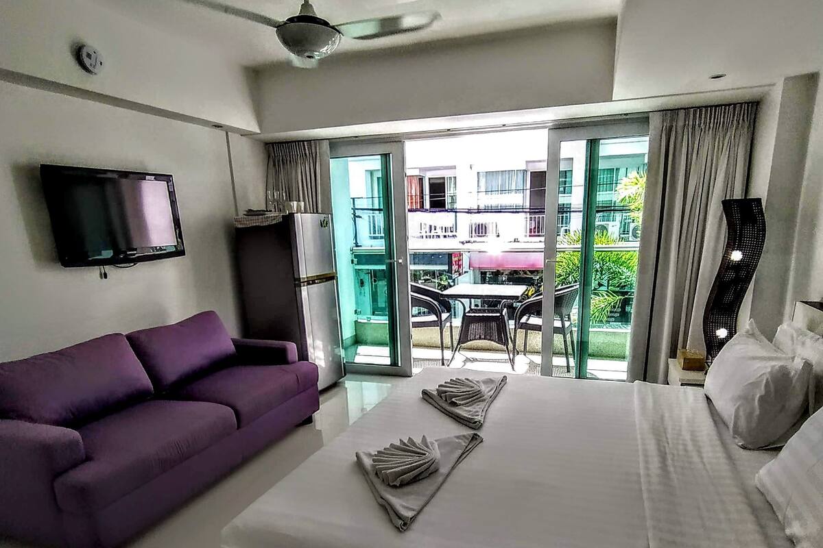 Room | In-room safe, desk, blackout drapes, iron/ironing board