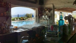 Bar (on property) - Nautilus (Corfu)