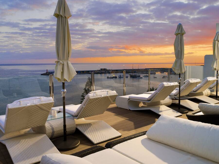 Sun deck