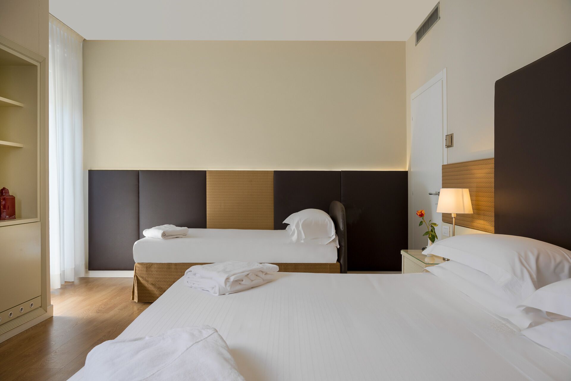 Photo - National Hotel