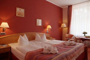Phòng đôi | Bàn, giường gấp/giường phụ (phụ phí)