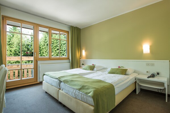 Superior Double or Twin Room | 1 bedroom, premium bedding, in-room safe, desk