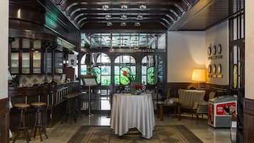 Bar (en la propiedad)