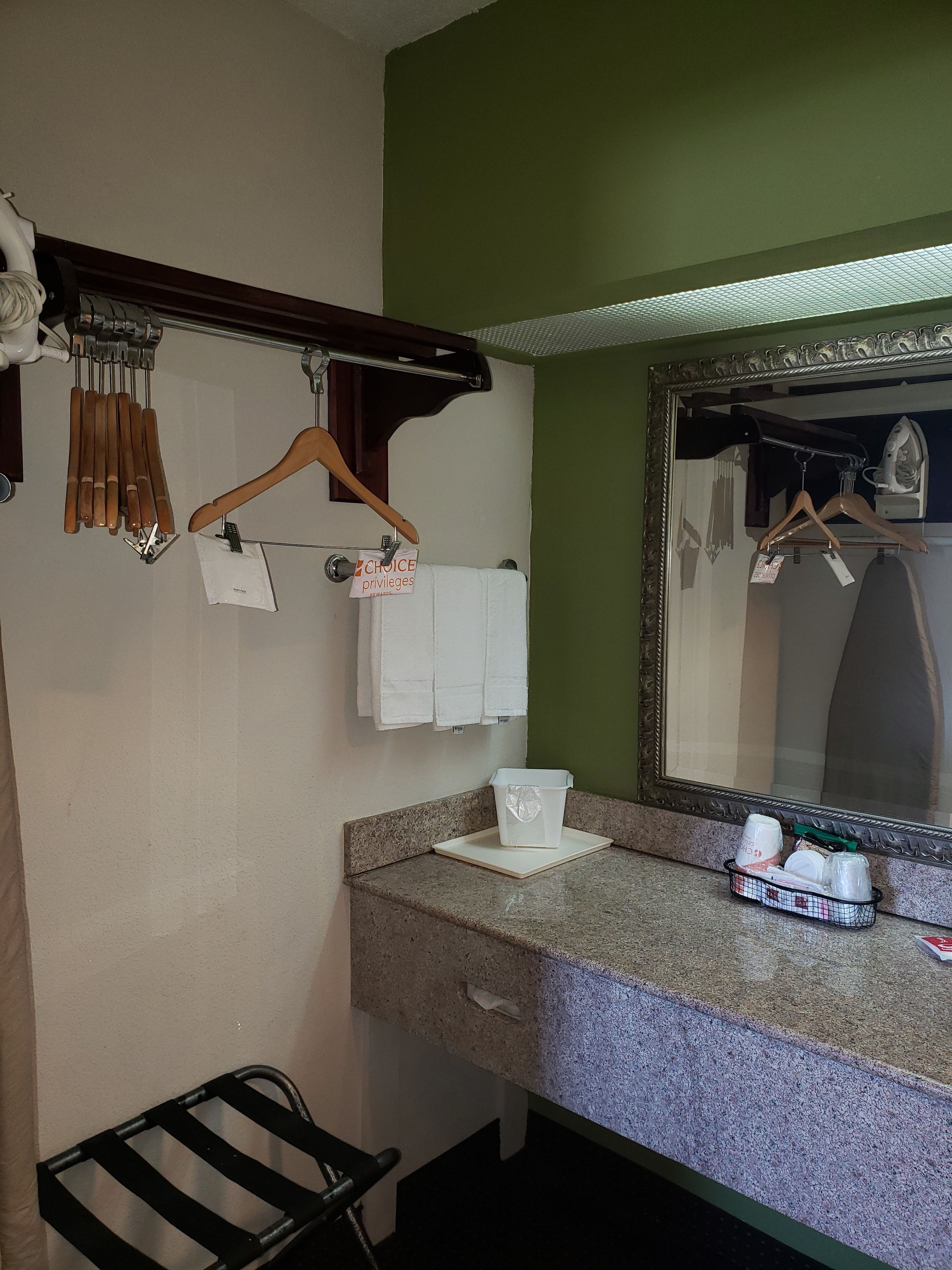 Standard Room, 1 Katil Ratu (Queen), Smoking | Bilik Mandi | Tab mandi, pengering rambut, tuala disediakan 