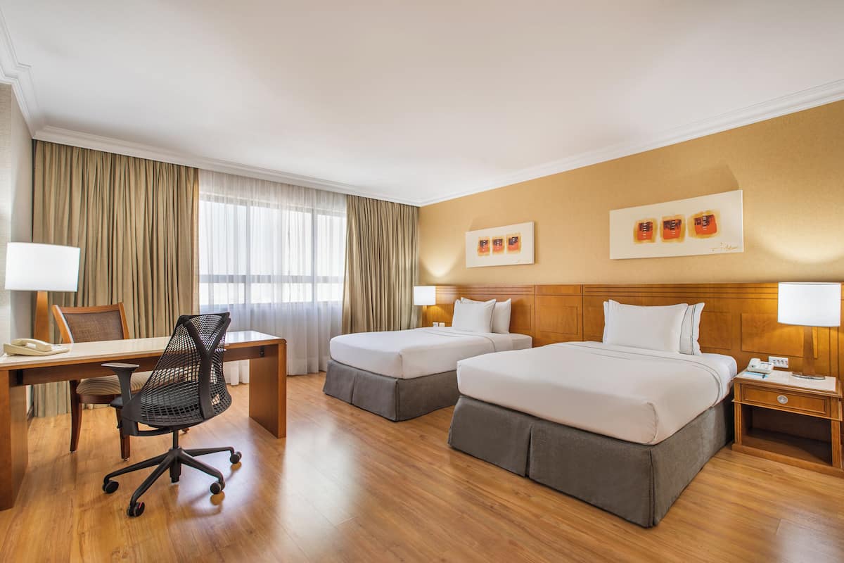 1 bedroom, hypo-allergenic bedding, minibar, in-room safe