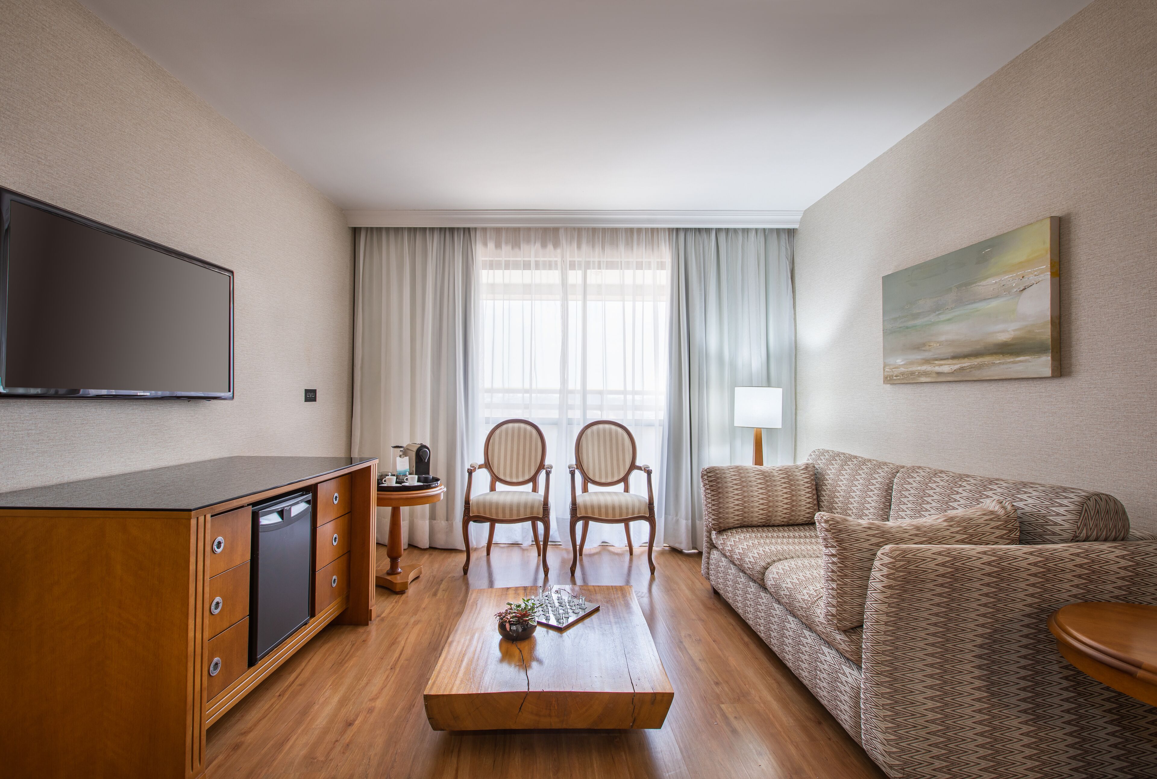 Smart TV 50 polegadas com canais via satélite