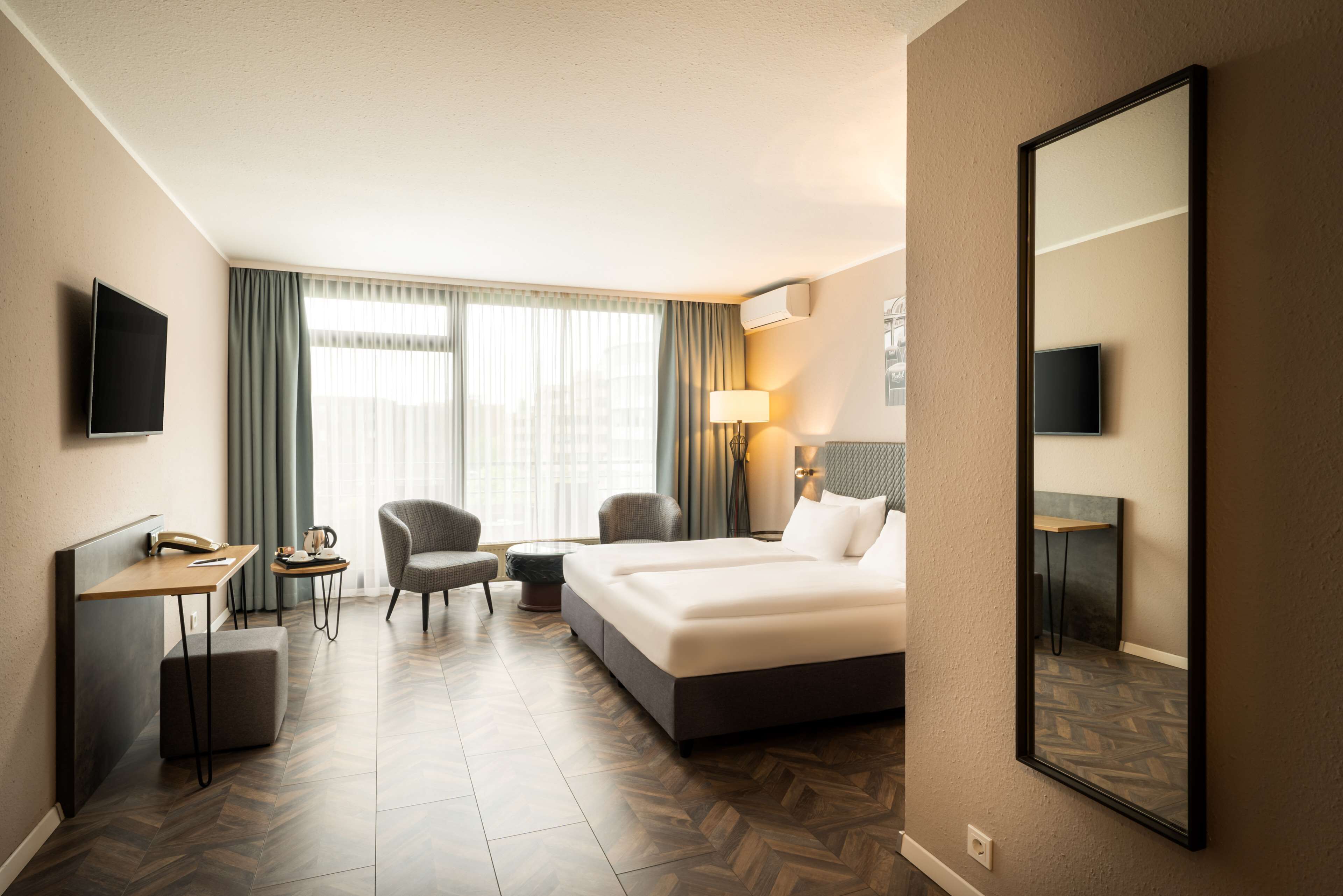 superior double room | 1 bedroom, hypo-allergenic bedding, minibar, in-room safe