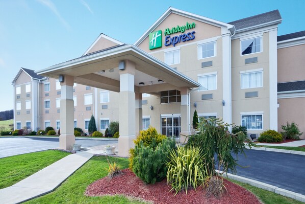 Exterior - Holiday Inn Express Hotel & Suites Gibson by IHG (New Milford)