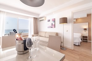 Superior Apartment, 1 Bedroom, Terrace, Sea View | Living room