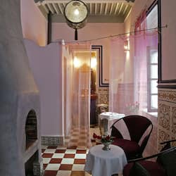 Superior Double Room, Private Bathroom (Terrasse ) | Bathroom | Shower, free toiletries, hair dryer, towels