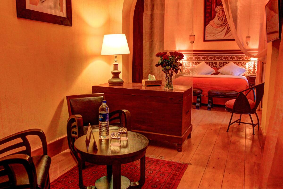 Double Room, Private Bathroom (ou terrasse) | Meja, kalis bunyi, Wi-fi percuma, cadar katil 