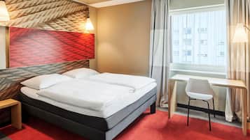 Double Room | 1 bedroom, desk, blackout curtains, soundproofing