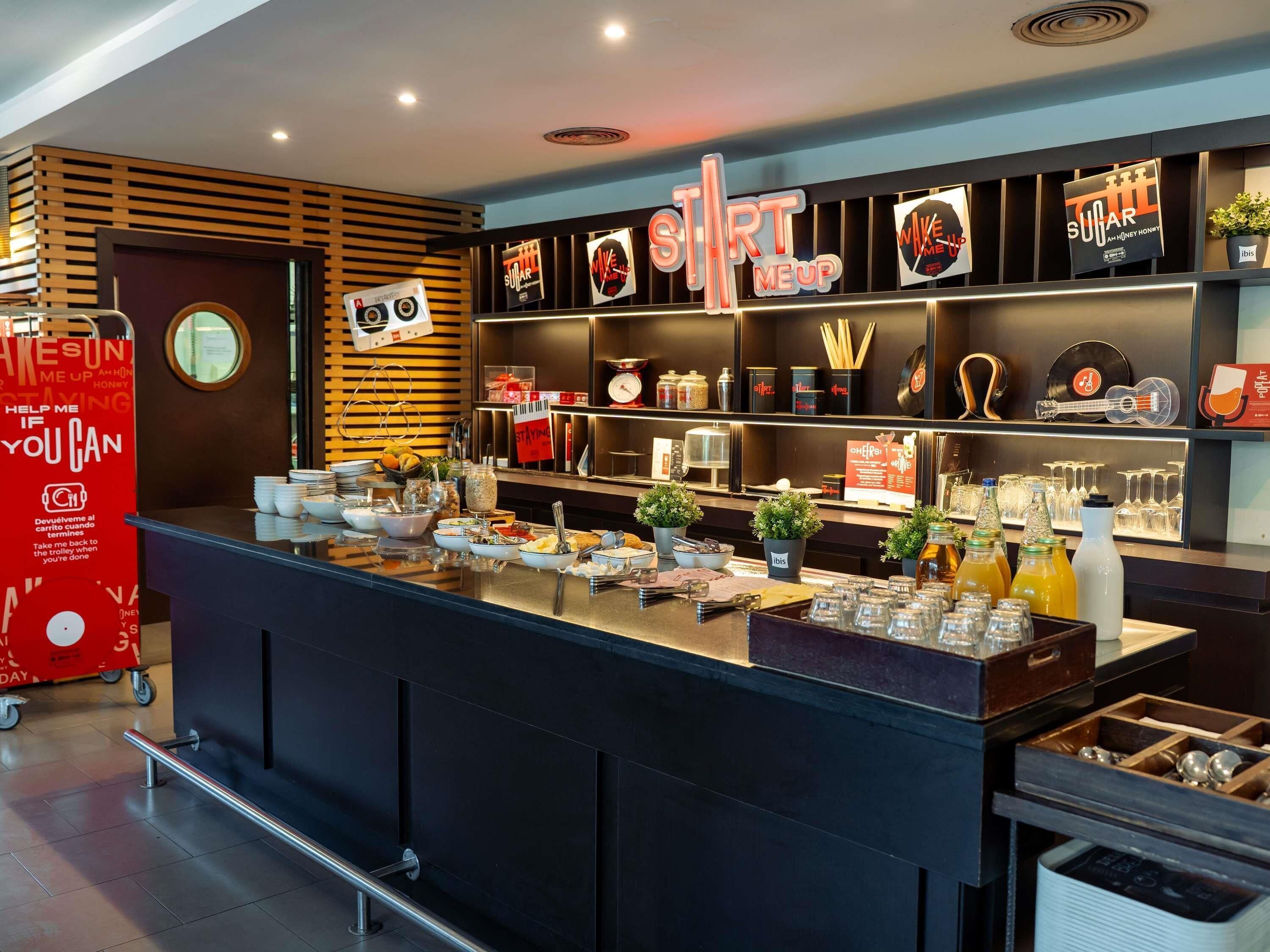 Daily buffet breakfast for a fee