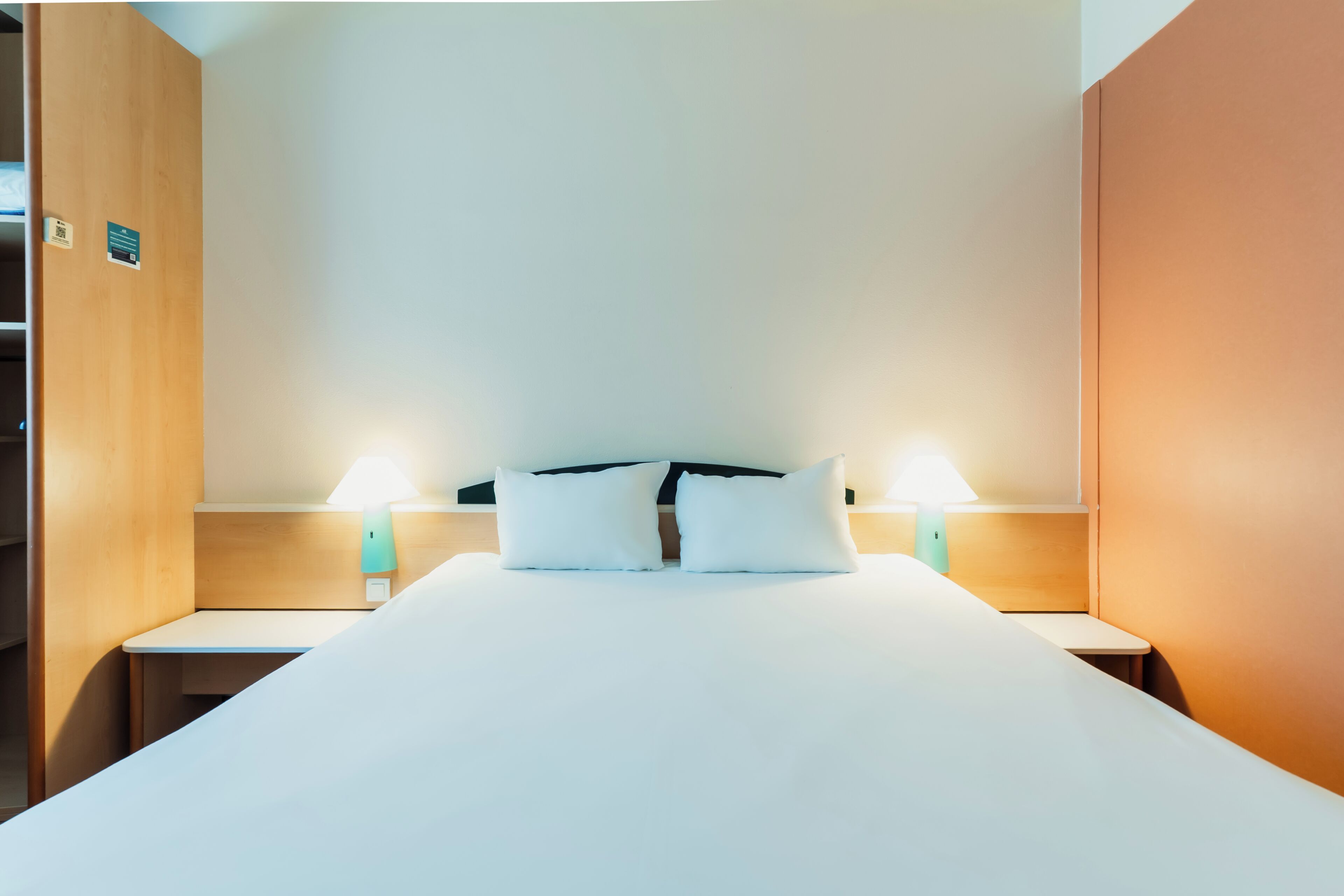 Standard Room, 1 Double Bed | Down duvets, desk, blackout curtains, soundproofing