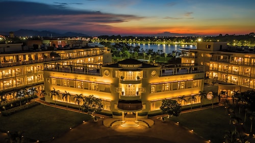 Azerai La Residence Hue
