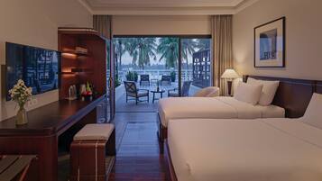 Superior Twin Room, River View | Vue de la chambre